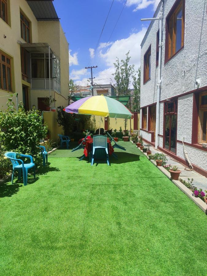 The Mir Villa Ladakh Leh Esterno foto