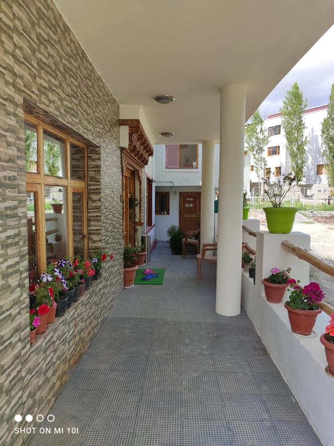 The Mir Villa Ladakh Leh Esterno foto